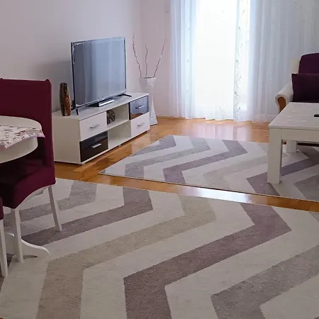 شقة Daca تريبينيي